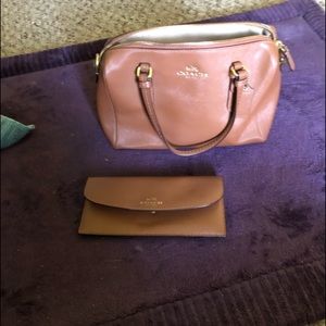 Coach leather shoulder bag